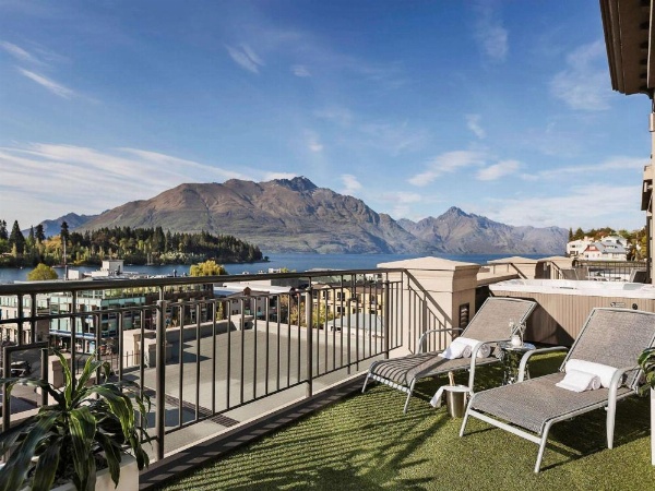 Sofitel Queenstown Hotel & Spa image 9